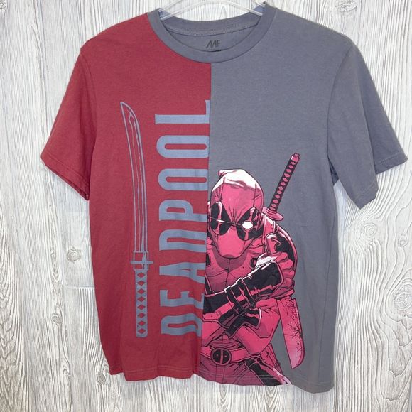 Deadpool T-Shirt by MF Two Tone Gray Red Spellout Sword Men's Medium Marvel Nice - Picture 3 of 8